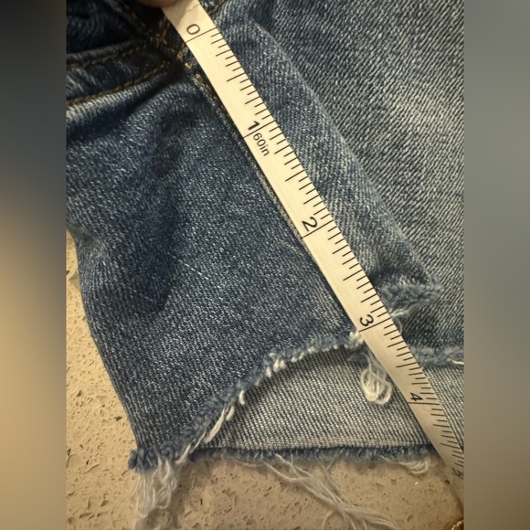 GAP Pride Rainbow Embroidered 3” Denim Shorts 27 New - Picture 13 of 15